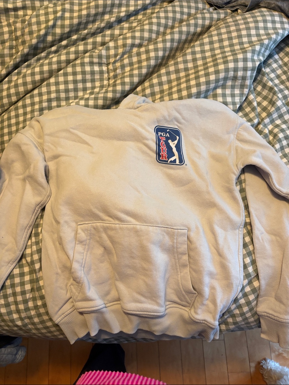 abercrombie kids light tan crewneck sweatshirt with PGA Tour patch